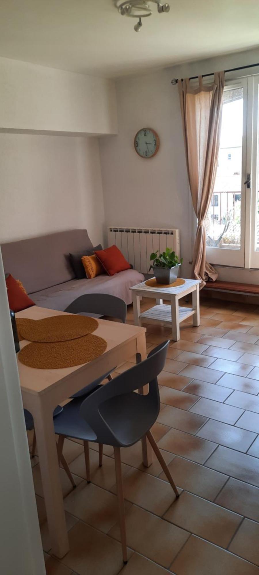 Appartement Climatise Avec Terrasse Au Coeur De Ніон Екстер'єр фото